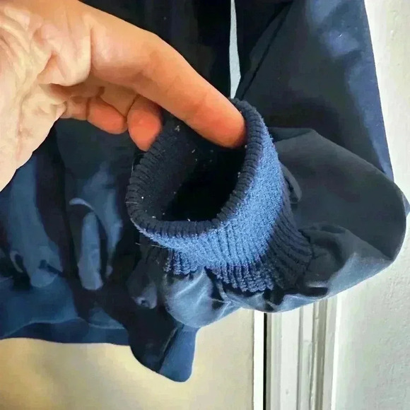 VTG 80s Penfeld Men’s 1/4 Snap Pullover. Sz: M. Navy w/ Grey Horizontal Stripe. - Picture 6 of 15